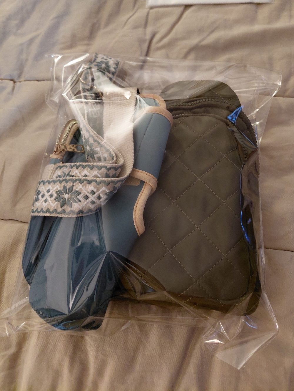 15ct. 12x18 Cellophane Bag With Suffocation Warning -✨️PRICE FIRM✨️ - Picture 2 of 3